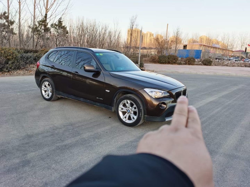 济南12年宝马X14