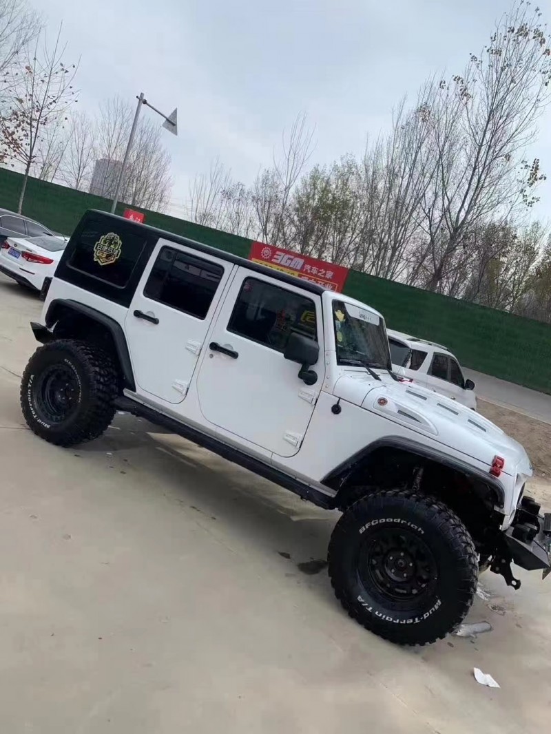 洛陽16年Jeep牧馬人4