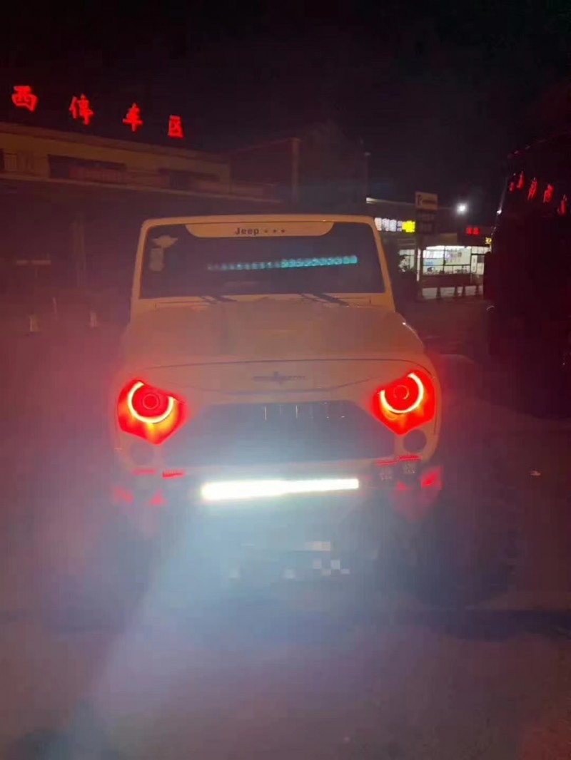 洛陽16年Jeep牧馬人9