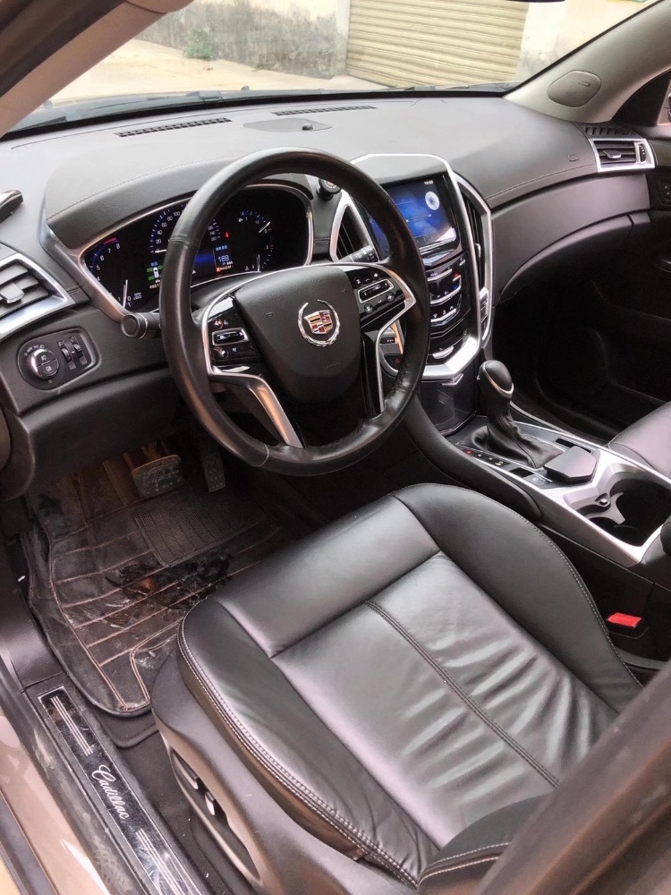 江门15年凯迪拉克SRX2