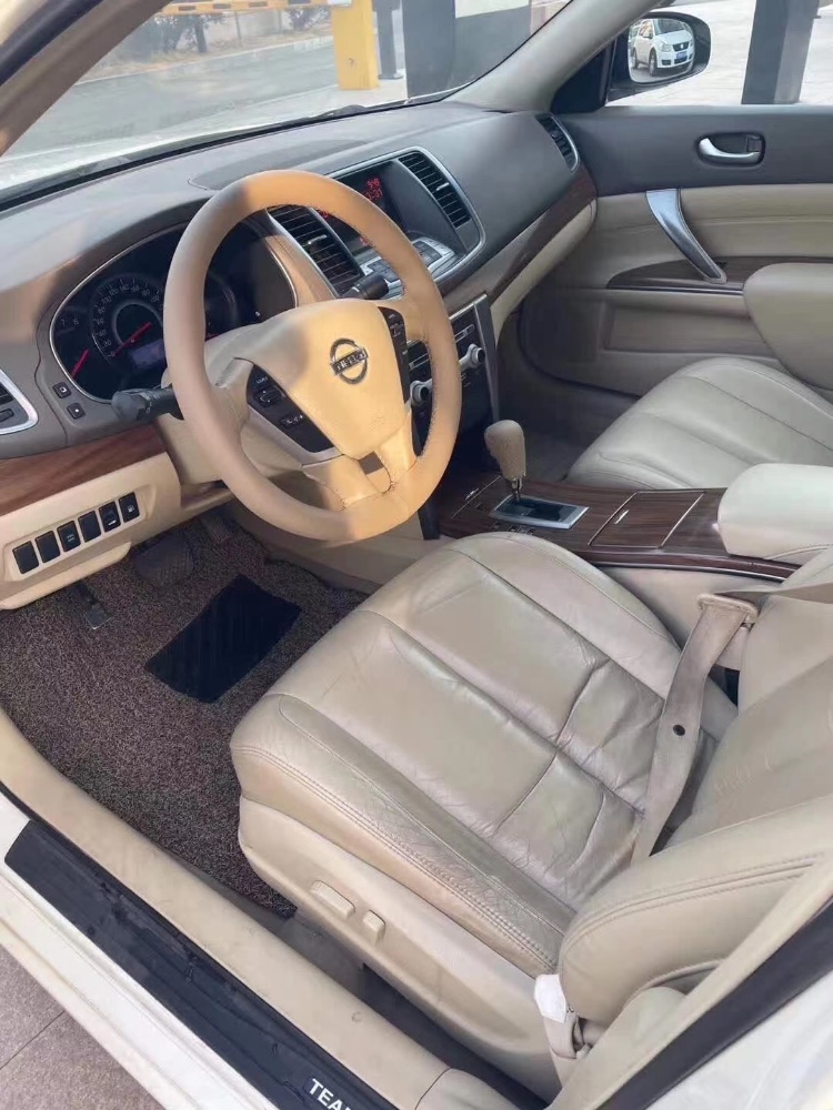 青岛13年日产天籁6