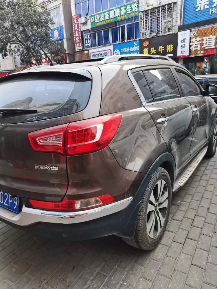 武汉13年起亚智跑4