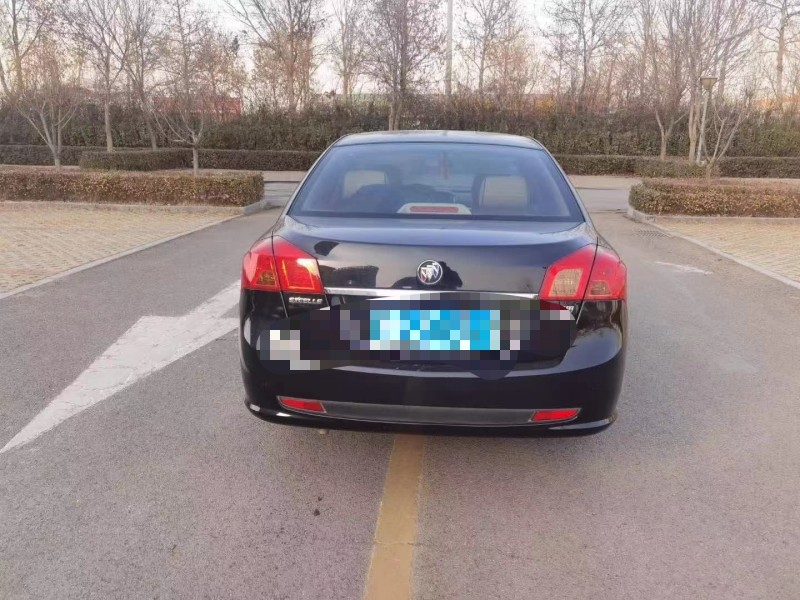 潍坊15年别克凯越9