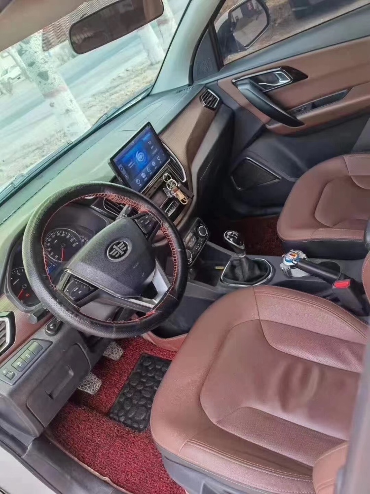 廊坊16年一汽森雅R75