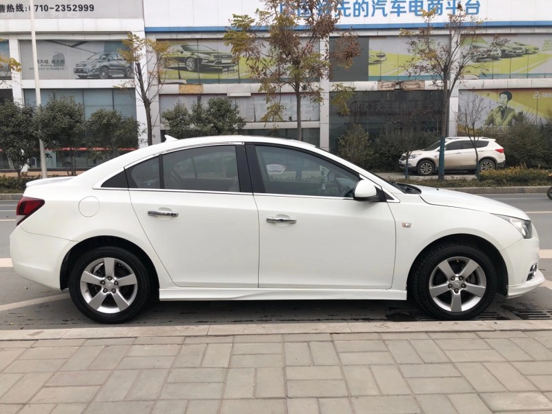 北京13年雪佛兰科鲁兹4