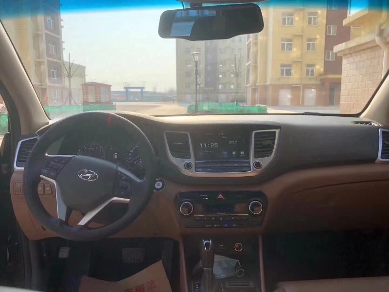 济南17年现代途胜8