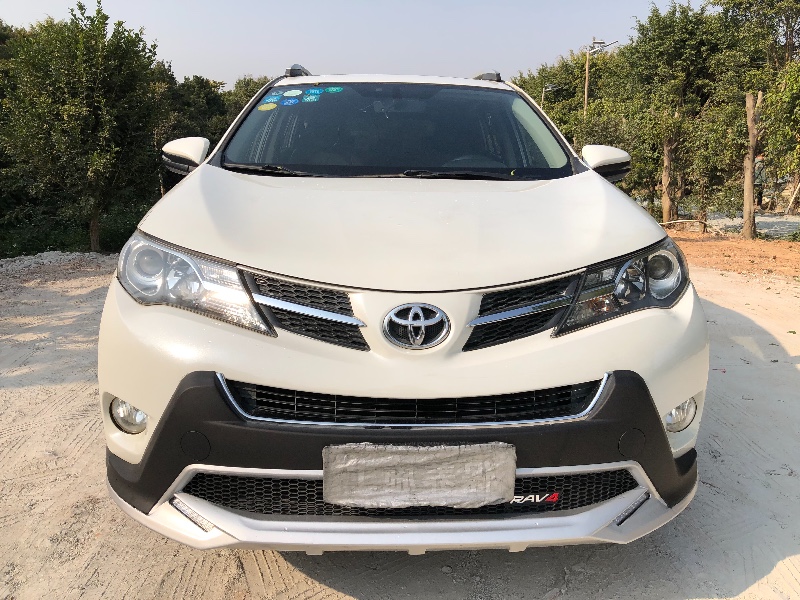 广州15年丰田RAV4荣放9