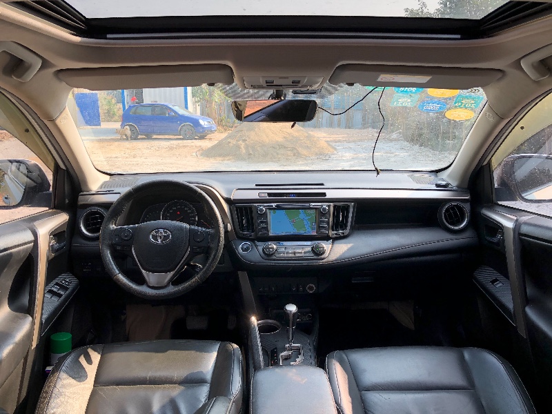 广州15年丰田RAV4荣放6