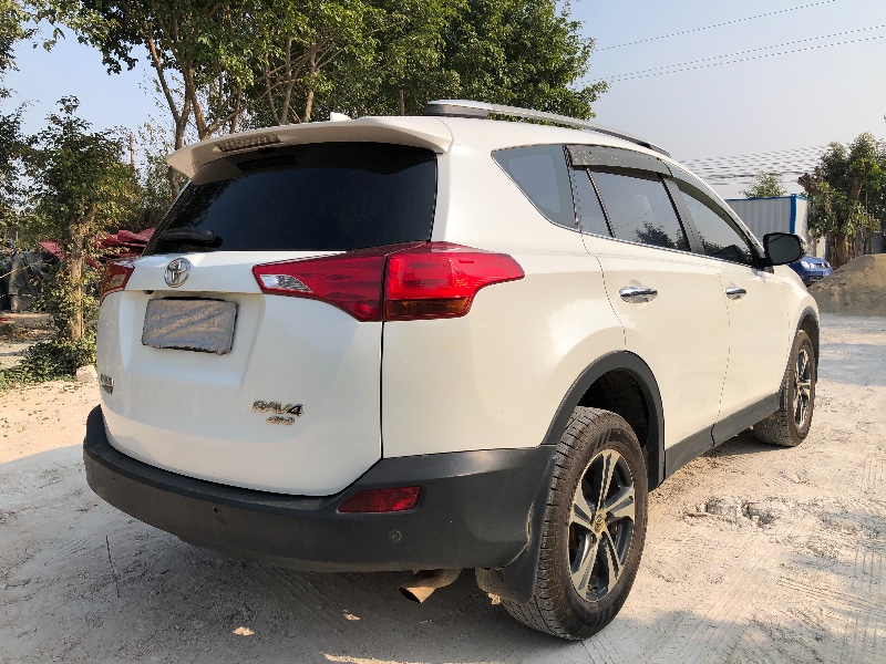 广州15年丰田RAV4荣放3