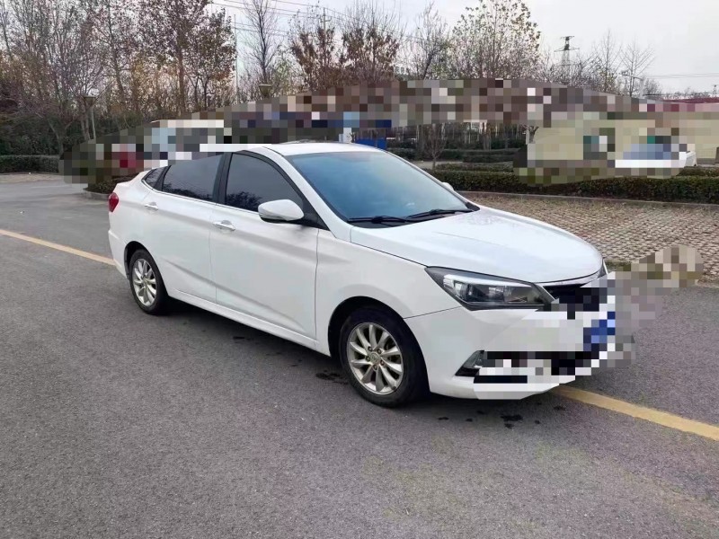 潍坊15年长安汽车悦翔V73