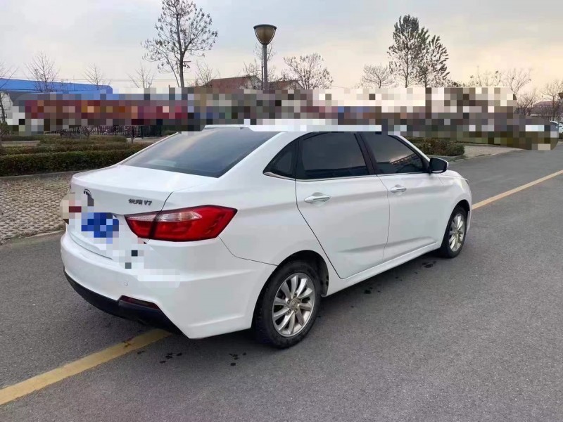 潍坊15年长安汽车悦翔V78