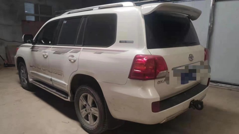 北京15年丰田兰德酷路泽6