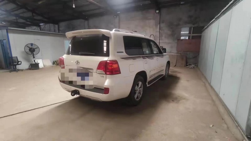 北京15年丰田兰德酷路泽5