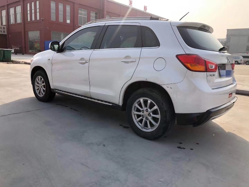 潍坊15年三菱劲炫5