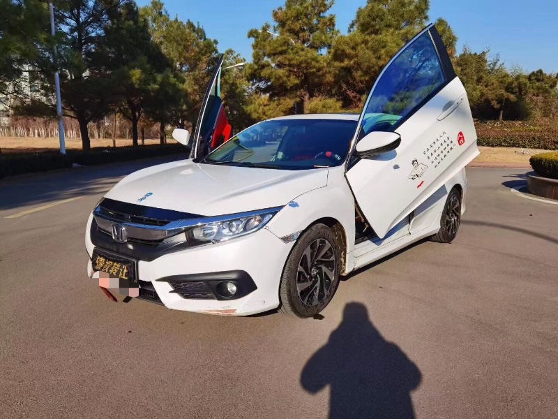 青岛17年本田思域7