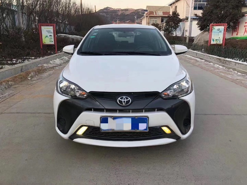 济南17年丰田YARiS L 致炫1