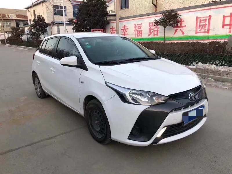 济南17年丰田YARiS L 致炫4