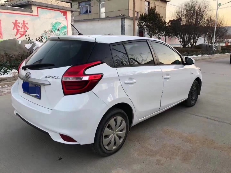 济南17年丰田YARiS L 致炫8