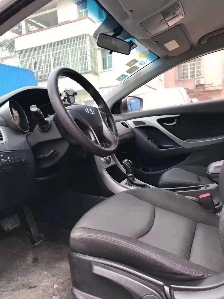 广州17年现代朗动4