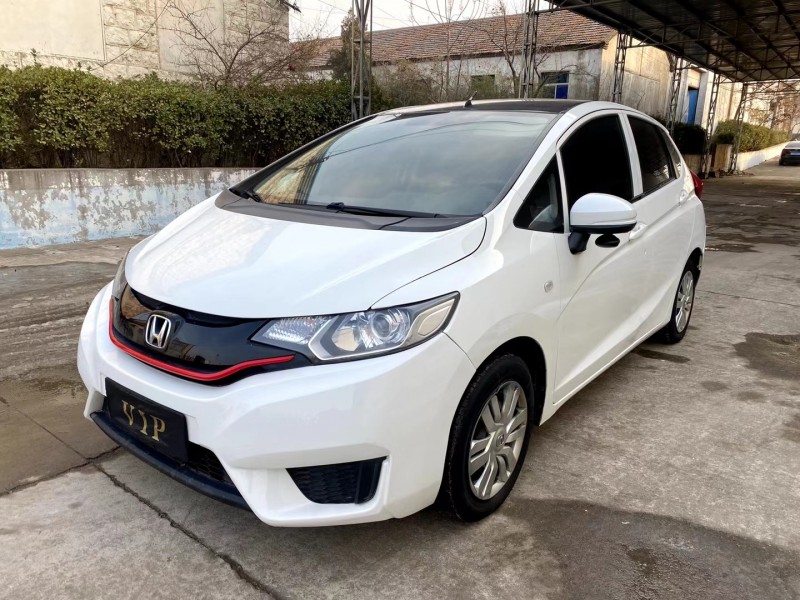 临沂16年本田飞度2