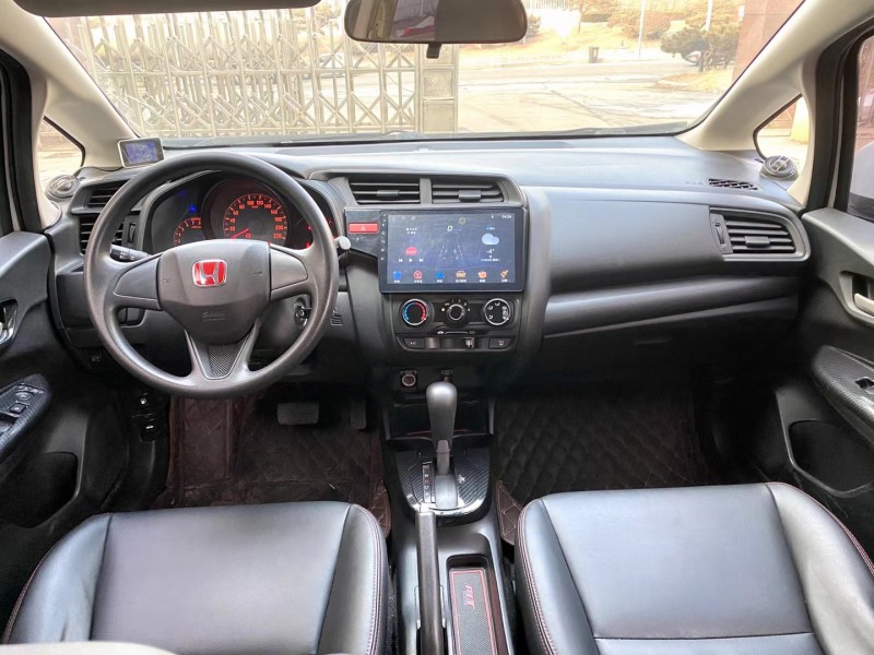 临沂16年本田飞度4