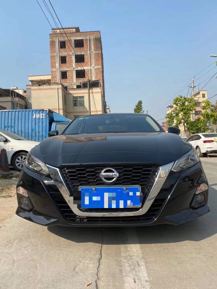 广州19年日产天籁8