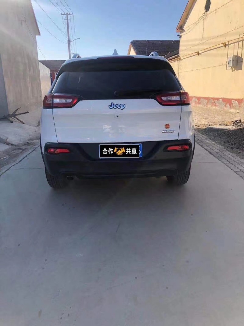 德州17年Jeep自由光4