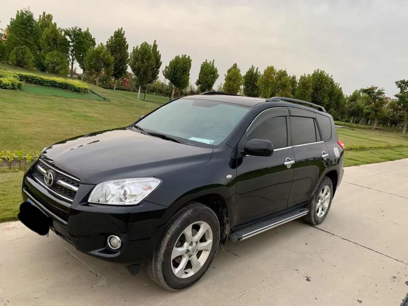 盐城11年丰田RAV47