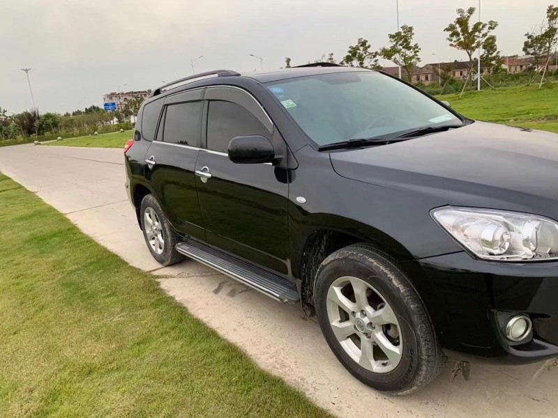 盐城11年丰田RAV46