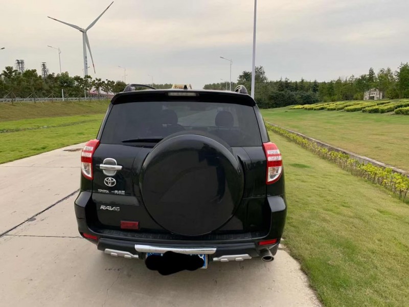 盐城11年丰田RAV44