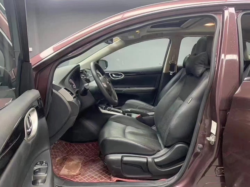 成都18年日产轩逸6