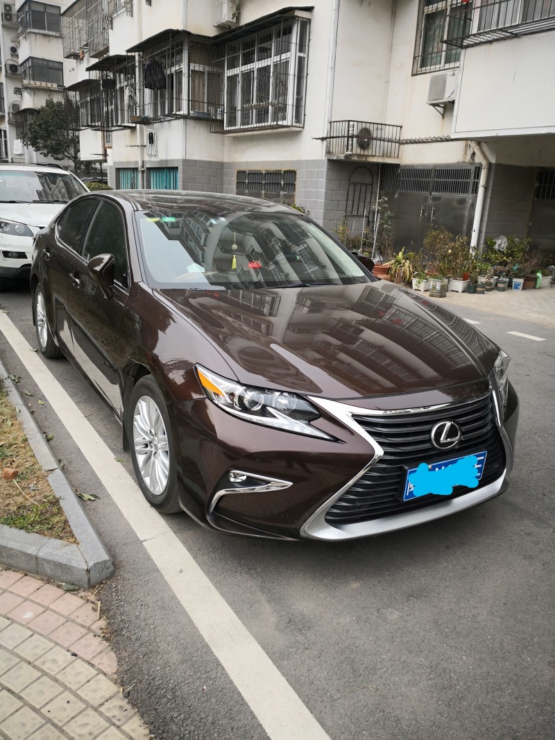 武汉15年雷克萨斯ES3