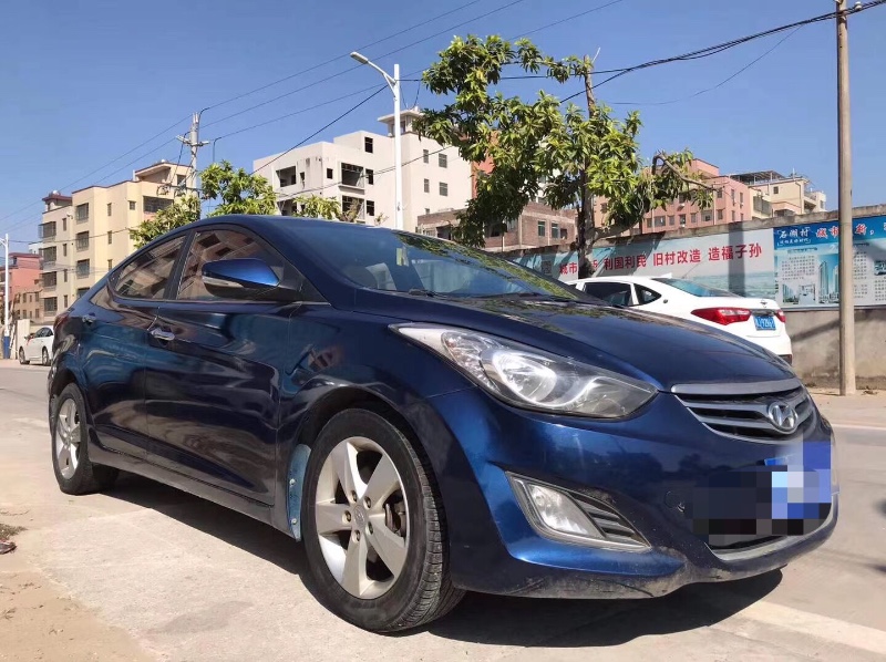 广州12年现代朗动3