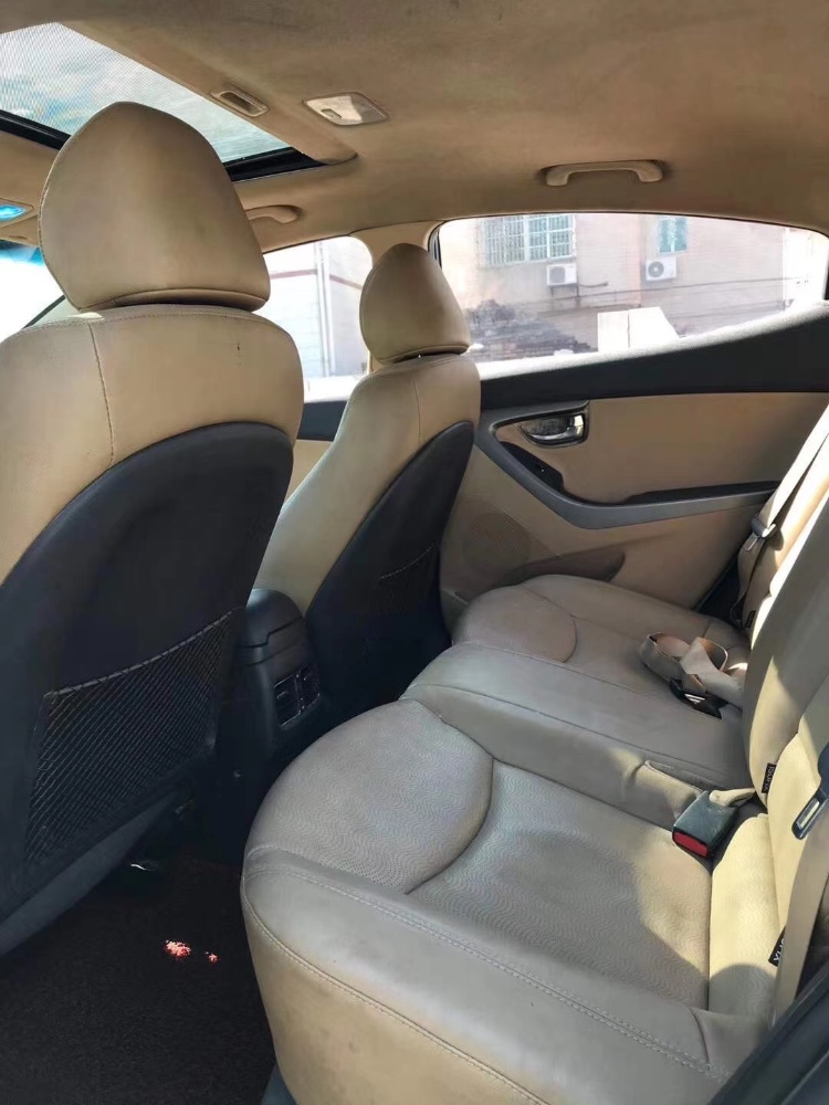 广州12年现代朗动6