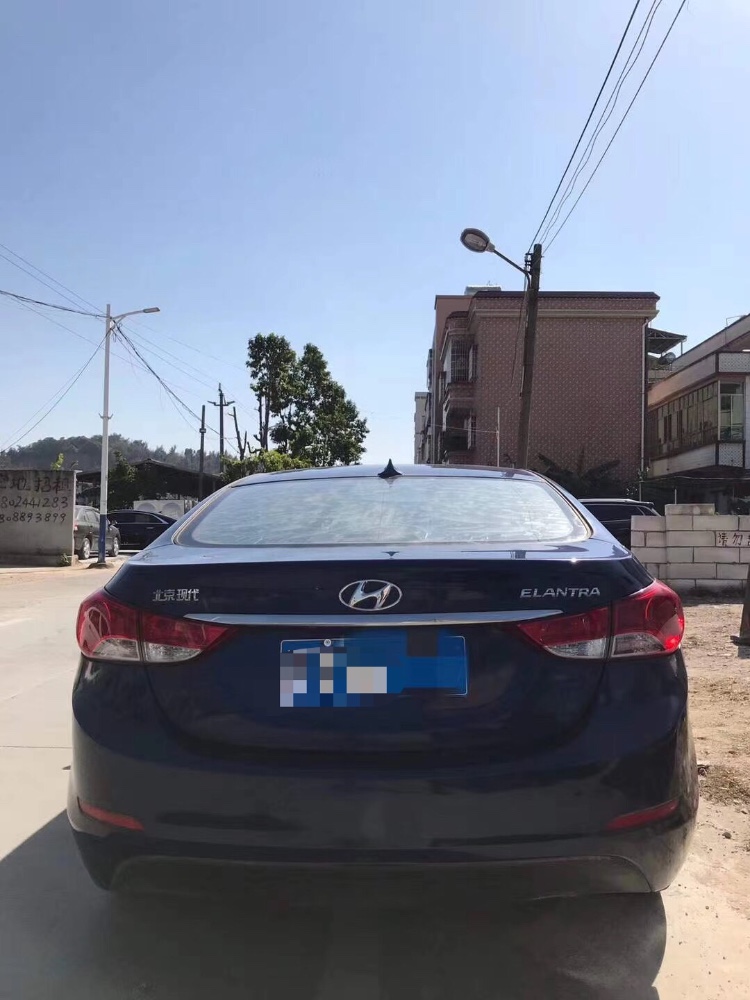 广州12年现代朗动9