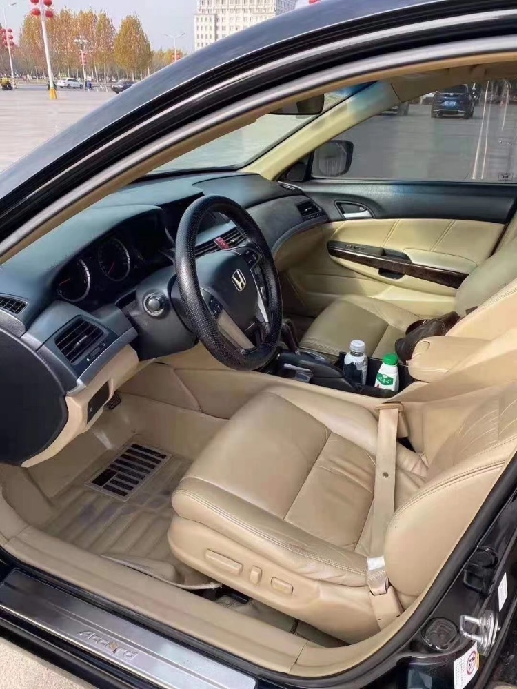 郑州10年本田雅阁3