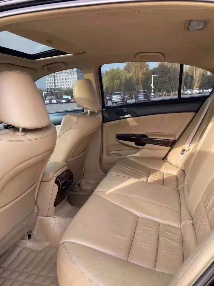 郑州10年本田雅阁4