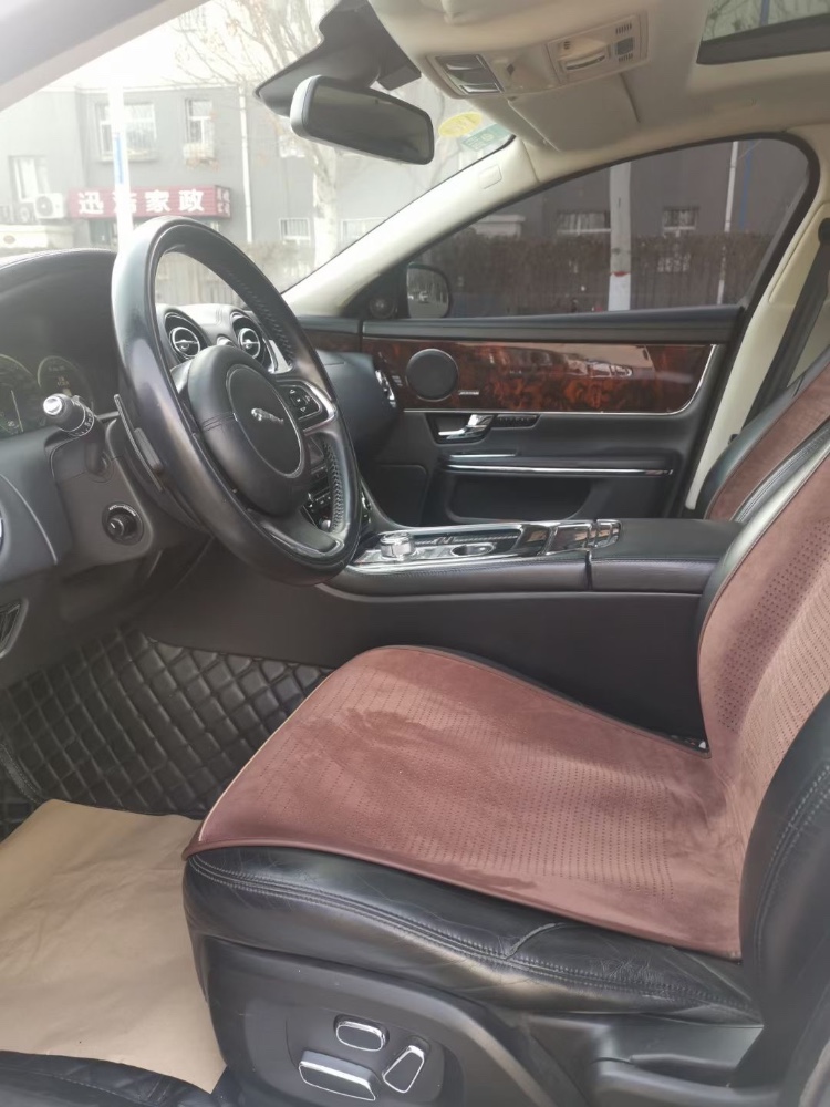 烏海13年捷豹XJ8