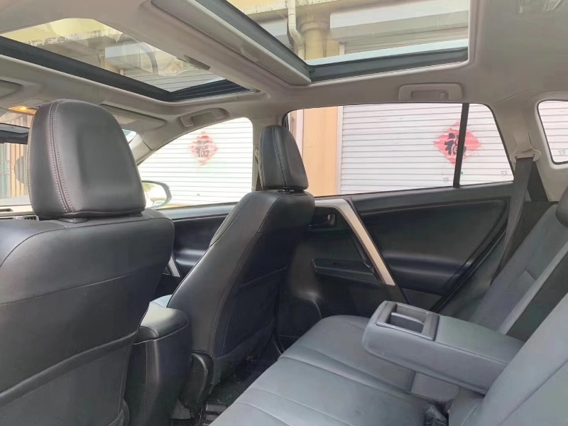 東營16年豐田RAV4榮放5