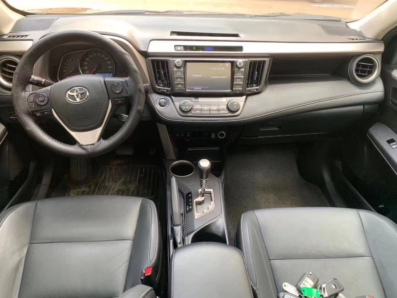 東營16年豐田RAV4榮放4