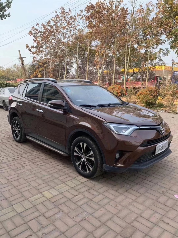 東營16年豐田RAV4榮放3