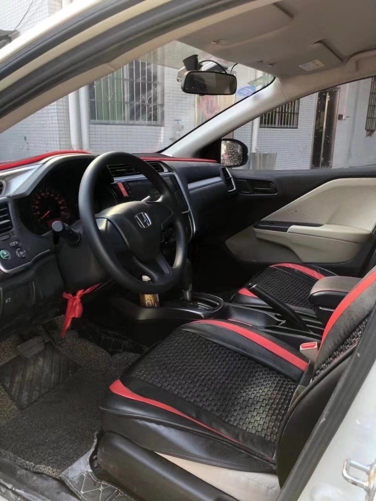 广州19年本田哥瑞8