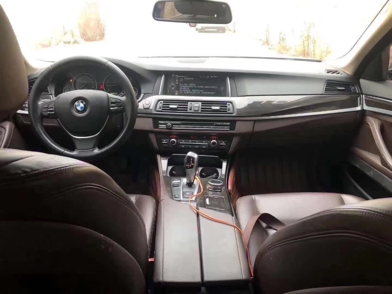 青岛14年宝马5系9