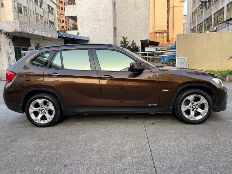 中山12年宝马X13