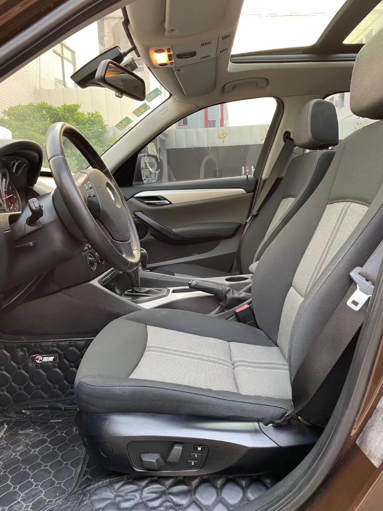 中山12年宝马X16