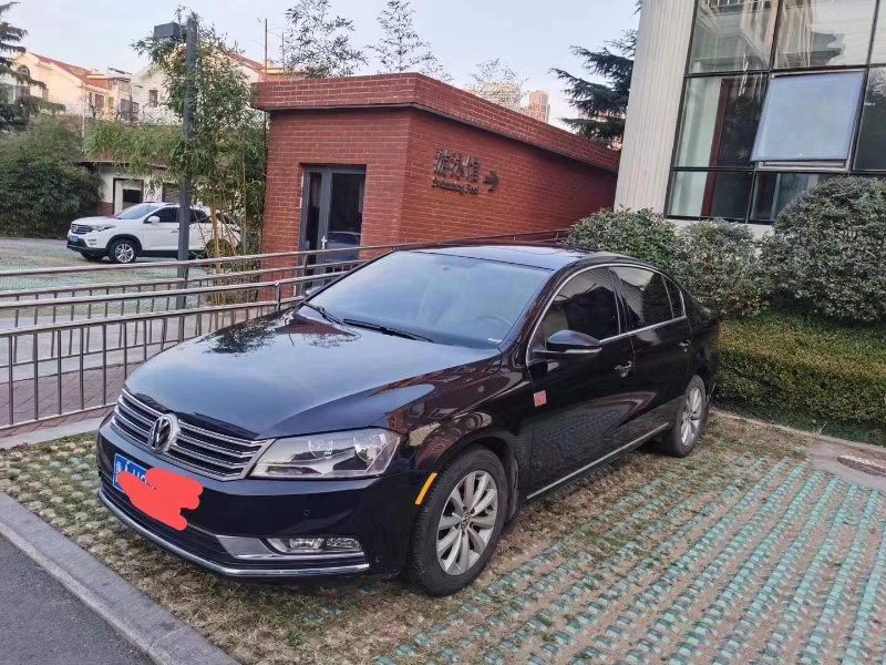 济南12年大众迈腾4