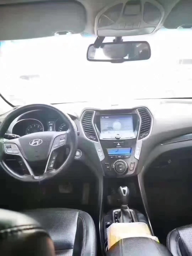 保定13年现代新胜达6