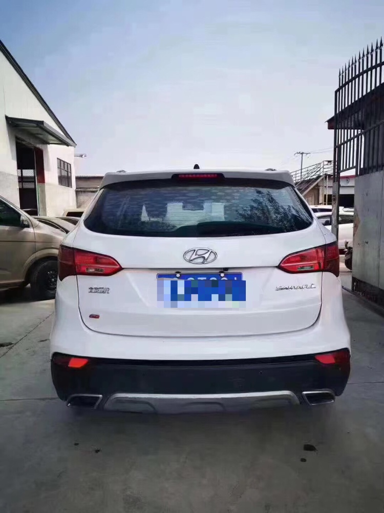 保定13年现代新胜达8