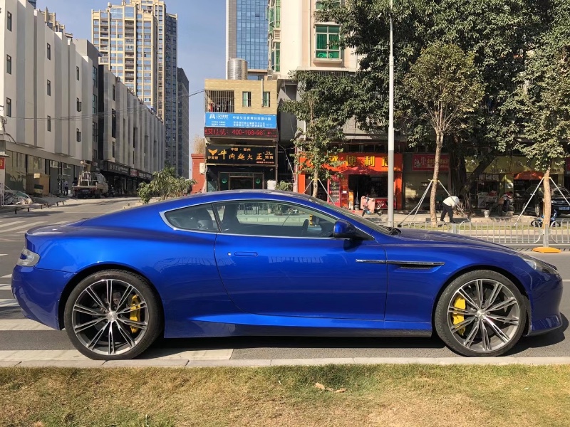 深圳14年阿斯顿·马丁Virage3