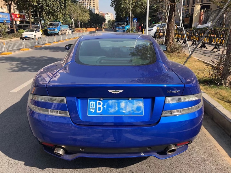深圳14年阿斯顿·马丁Virage7